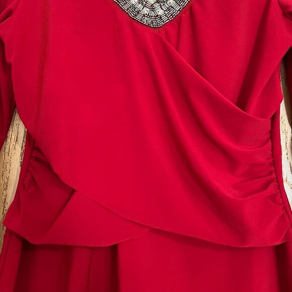 Women’s Red Beaded Fashion Blouse with Cinched Detail at Front Sz-XS-S - Picture 4 of 7